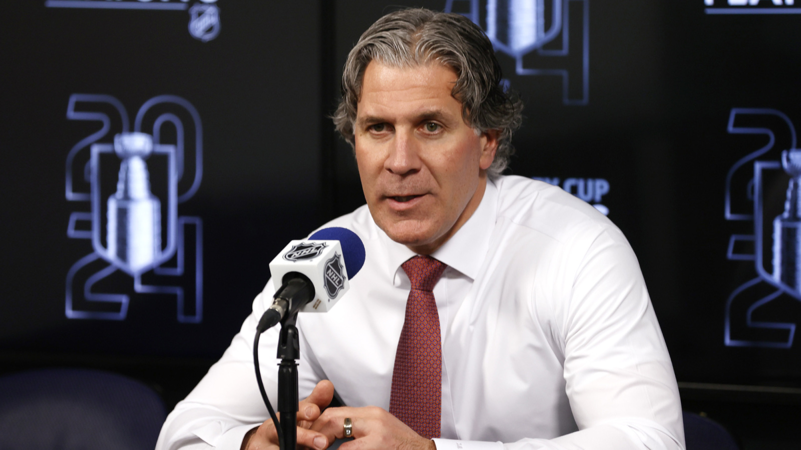 https://www.yardbarker.com/media/e/4/e4d9a5b04495321694e029b760b11388ce4a2ef3/thumb_16x9/avalanche-hc-admits-wedgewoods-struggles-him.jpg?v=1