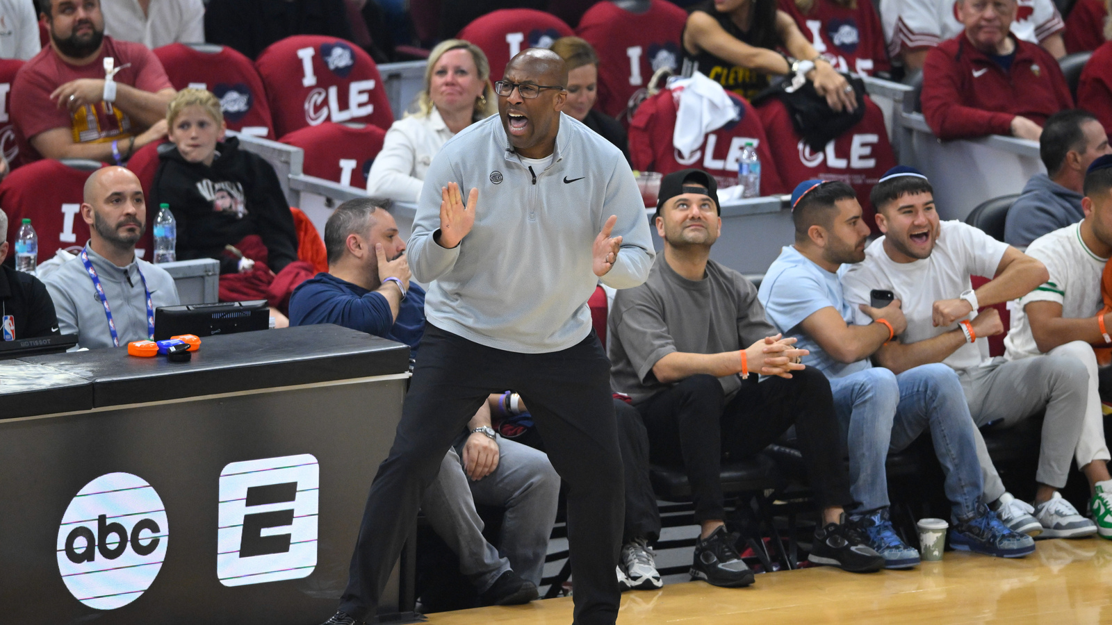 https://www.yardbarker.com/media/e/4/e4ef80962dbfdf0ef06b7f7006d62c4f4ba1ef73/thumb_16x9/nba-finals-winning-coaches-quiz.jpg