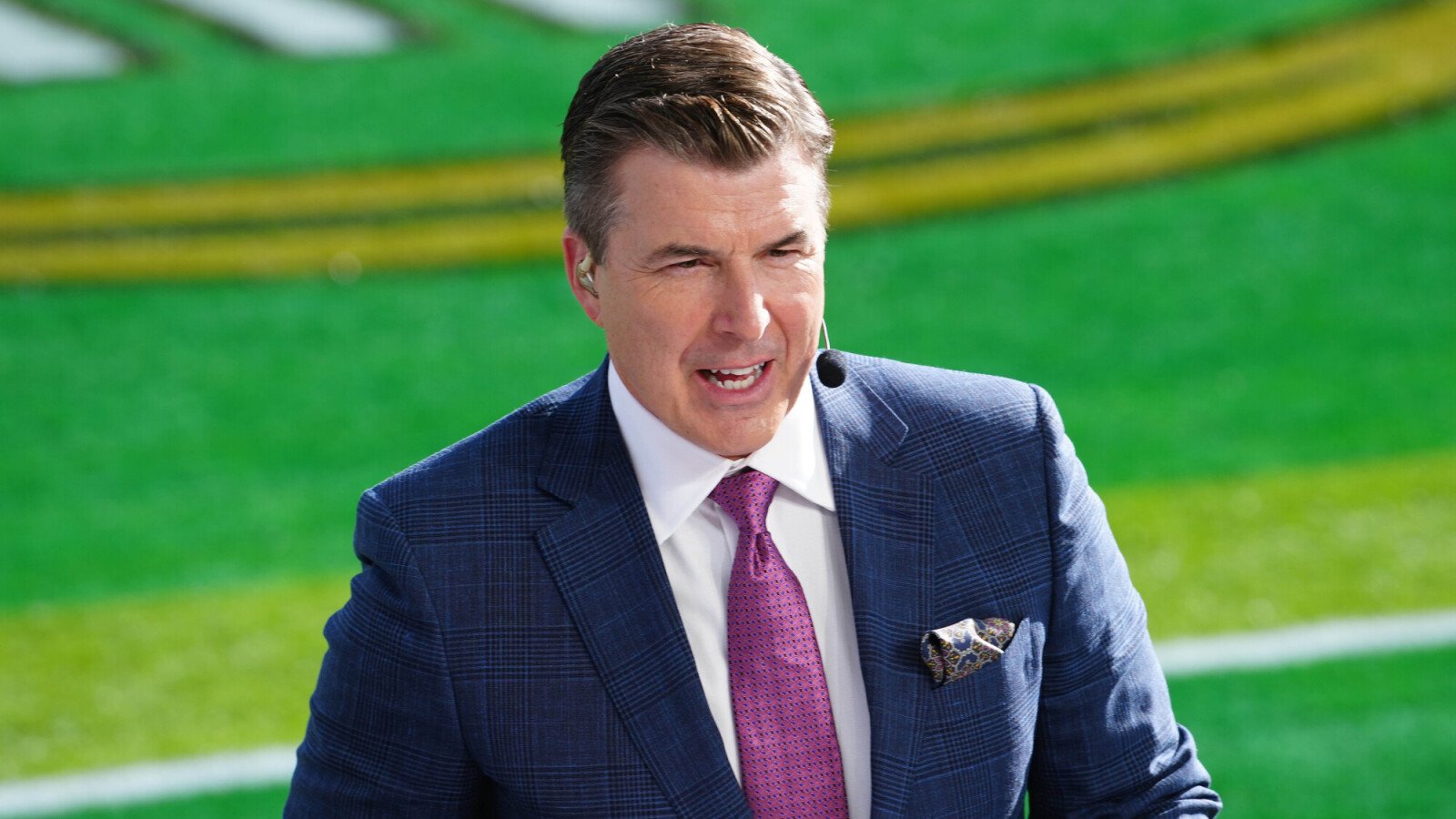 https://www.yardbarker.com/media/e/4/e4f03d6384279e013d6c0c292744c0671f6ad4f2/thumb_16x9/big-tens-cfp-expansion-idea-absurd-espn-host-says.jpg?v=1