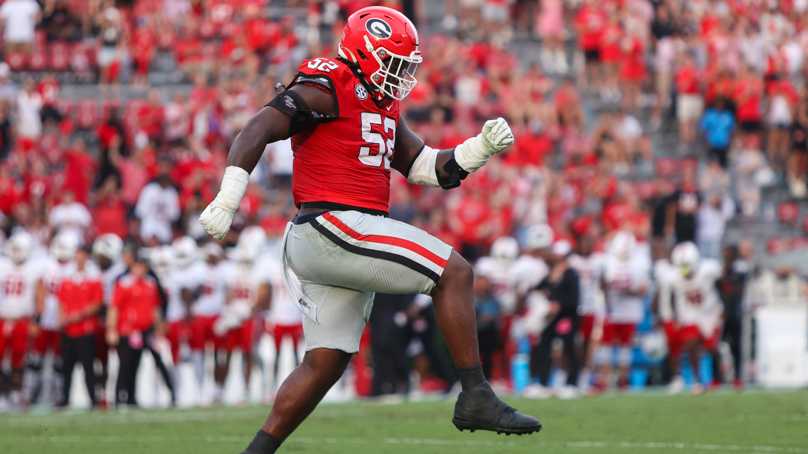 Former Georgia DT Christen Miller performs act of kindness in New Orleans grocery store