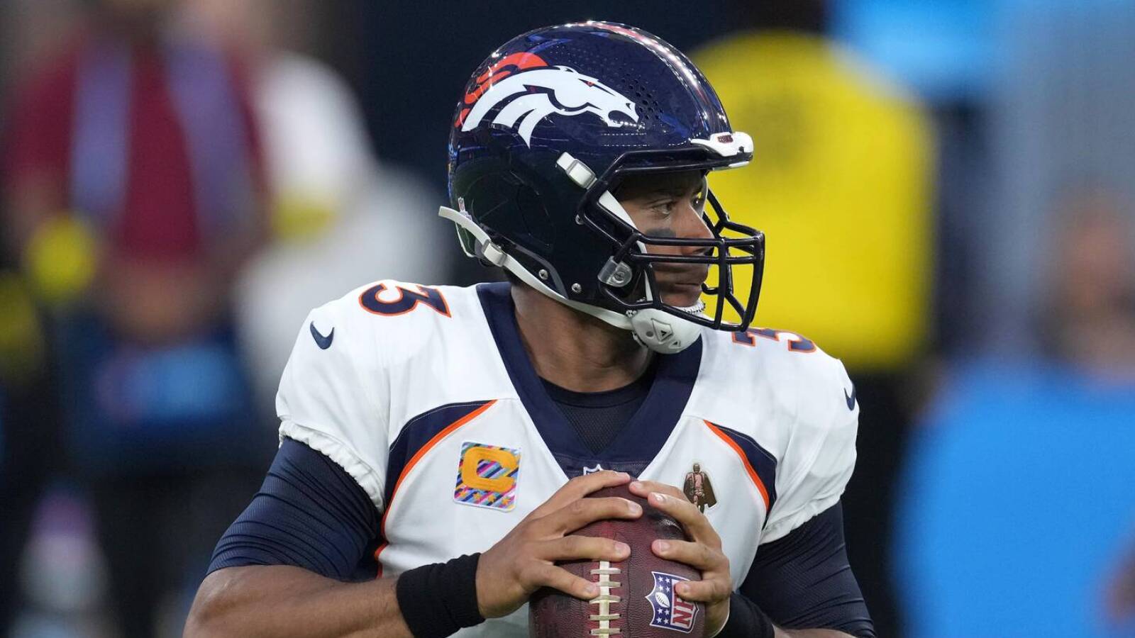 Golden Tate appears to throw shade at Russell Wilson Yardbarker