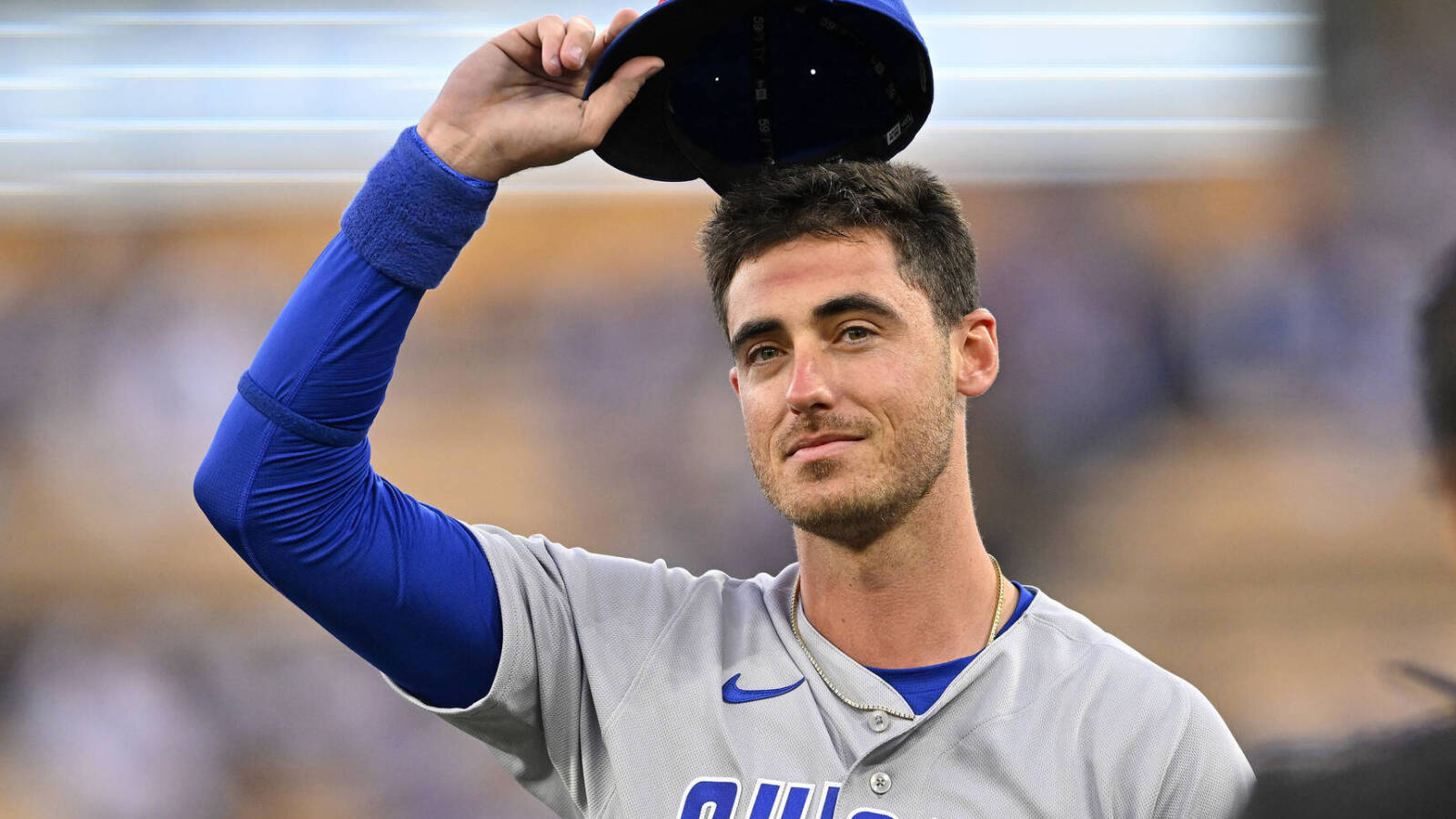 Watch Cody Bellinger gets pitch clock violation while receiving