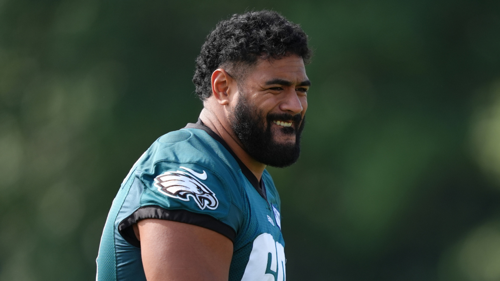 https://www.yardbarker.com/media/e/5/e59a91e6e3afe17d8bb3786983b4ad61be2648ce/thumb_16x9/eagles-mailata-gets-brutally-honest-on-facing.jpg?v=1
