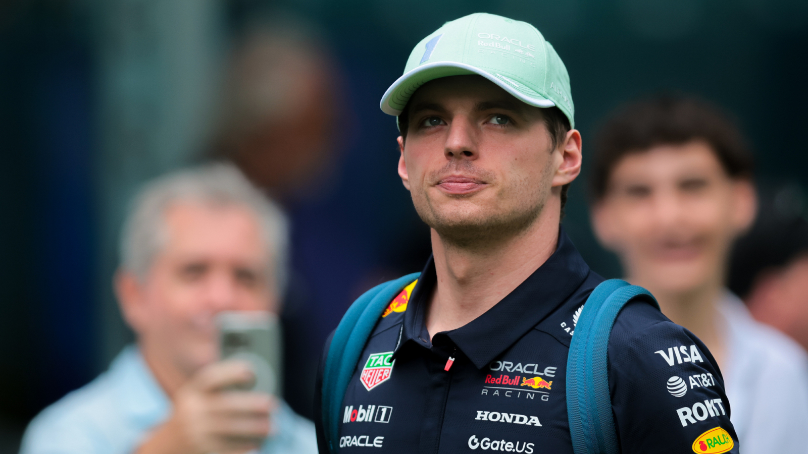 https://www.yardbarker.com/media/e/5/e5b13b029bffb7a8b558e3904de552e07bb7528c/thumb_16x9/verstappen-reclaims-top-spot-record-breaking.jpg?v=1