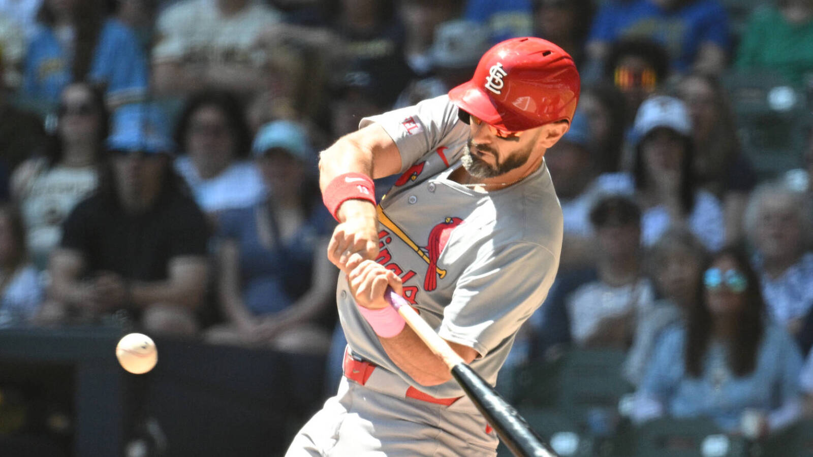 Watch: Matt Carpenter breaks bat in very bizarre fashion | Yardbarker