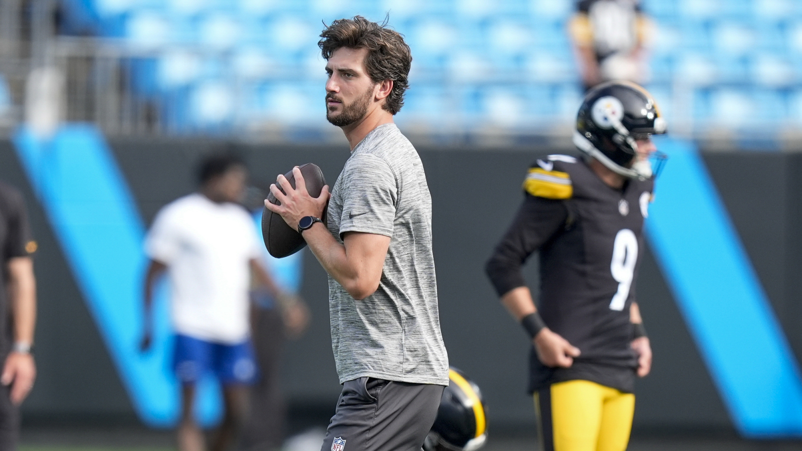 Dolphins to Host Potential Depth Option at QB, UFL MVP for Workout