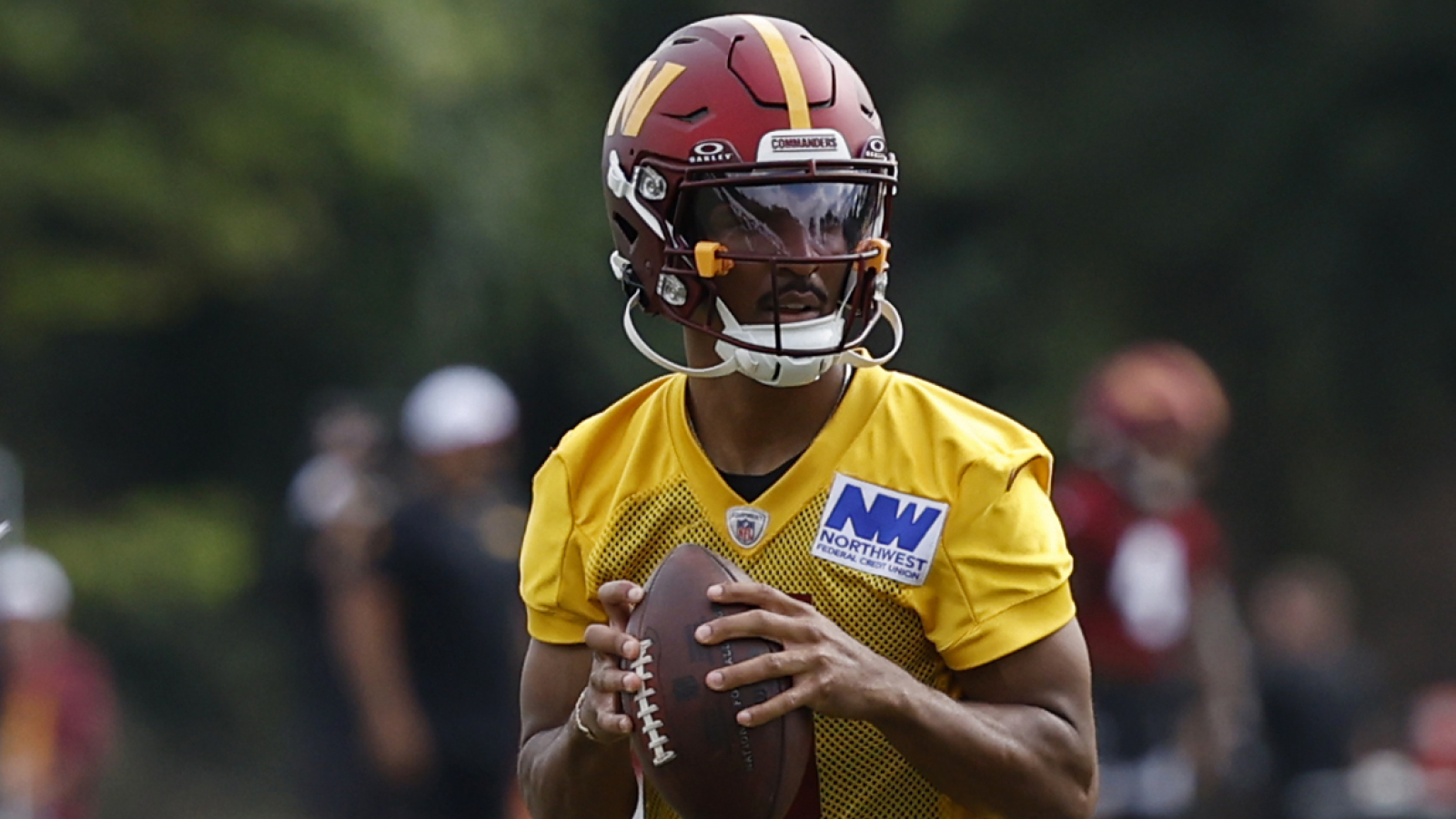 Commanders' inactive list puts QB Jayden Daniels at risk Yardbarker