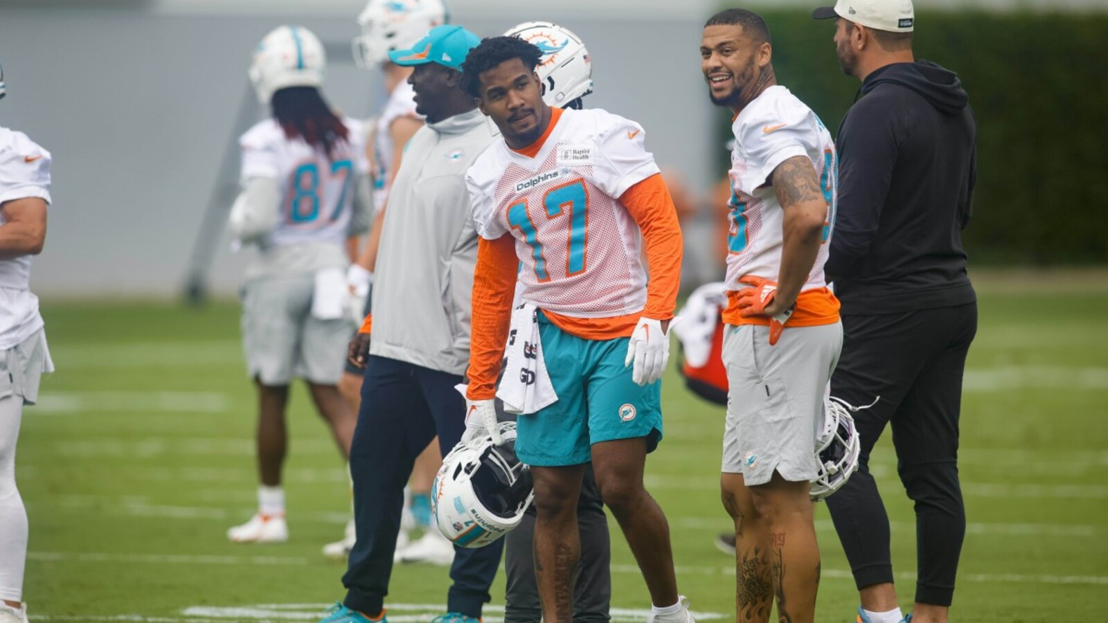 Dolphins signed a receiver and cornerback to practice squad Yardbarker