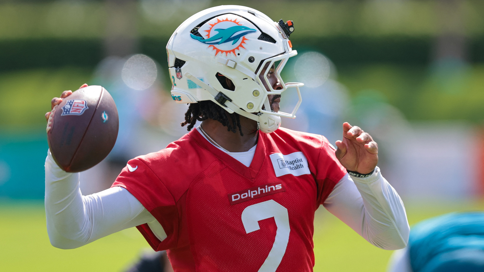 Malik Willis Begins Season as Dolphins' Starting Quarterback