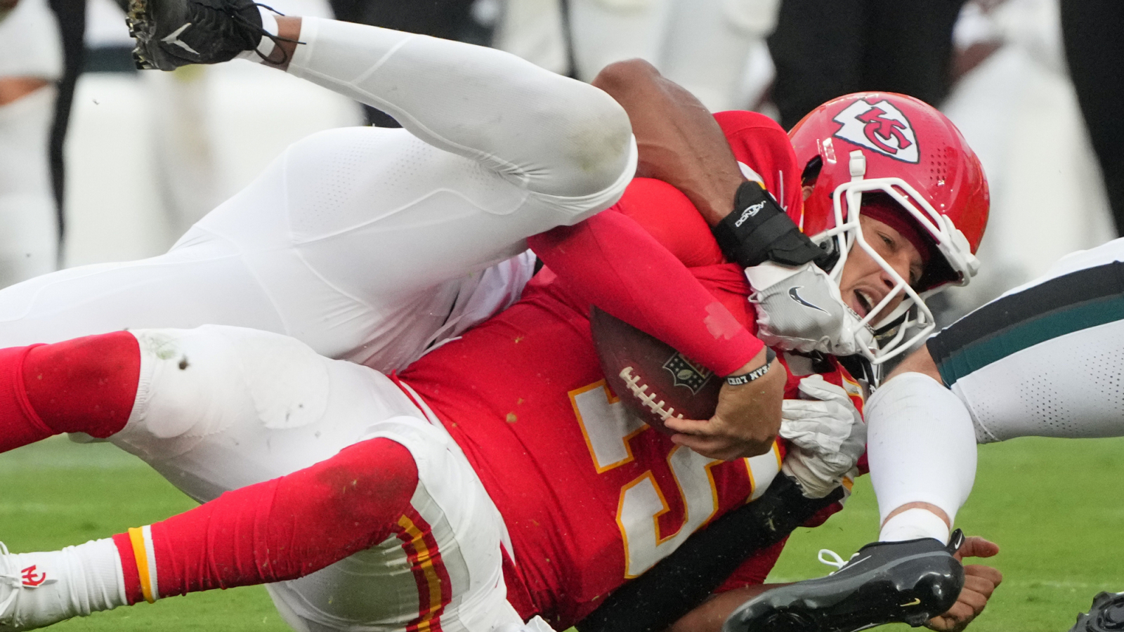 https://www.yardbarker.com/media/e/7/e701e7f87fe42bc3f943e0c1967b19cc22c3754c/thumb_16x9/assessing-panic-level-nfls-0-2-teams.jpg?v=1