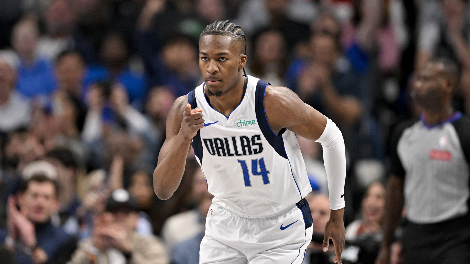 Warriors Sign Miles Kelly, Set Training Camp Roster