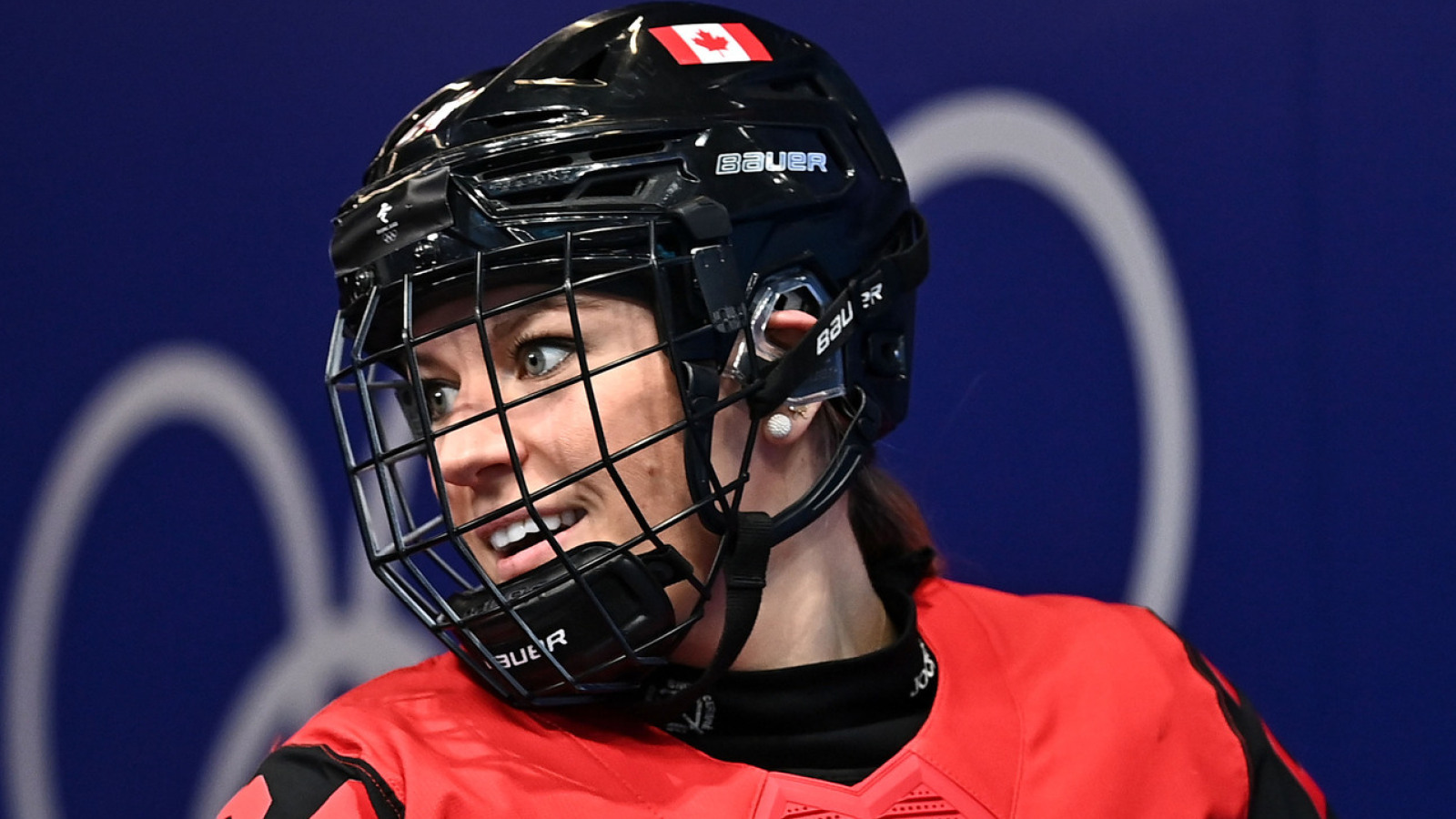 Natalie Spooner named IIHF Player of the Year | Yardbarker