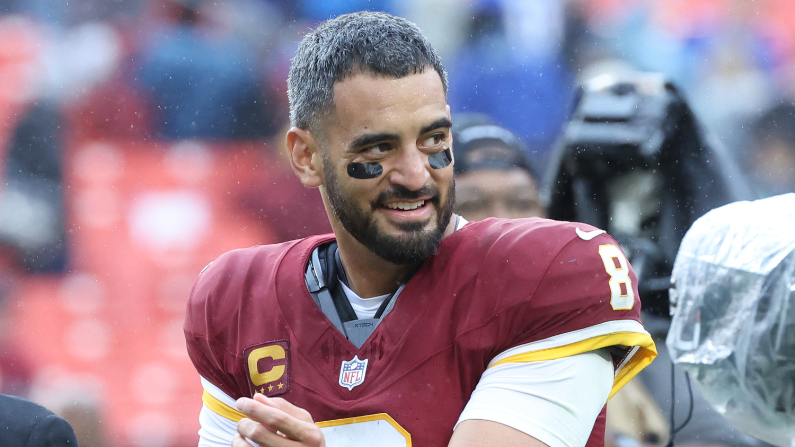 https://www.yardbarker.com/media/e/7/e74a11117adc3ffd19a9b805fa2edf1a42800a1a/thumb_16x9/commanders-another-injury-update-on-mariota.jpg?v=1