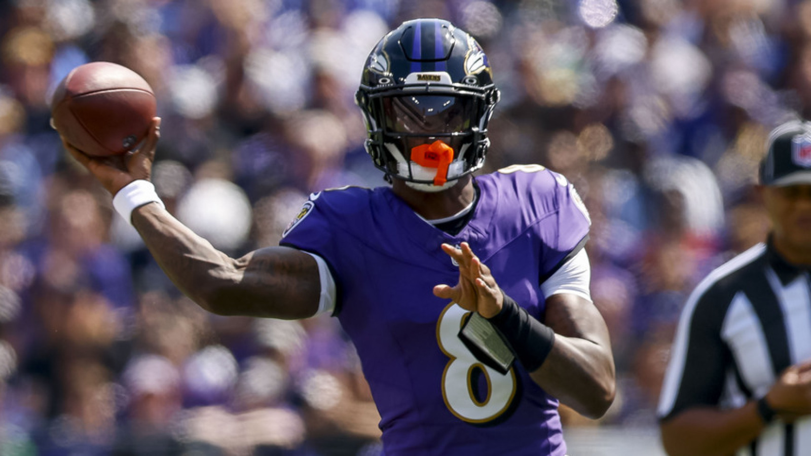 https://www.yardbarker.com/media/e/7/e750153563991176304d8091cac954348f02c0ae/thumb_16x9/highest-nfl-passer-ratings-time-quiz.jpg?v=1
