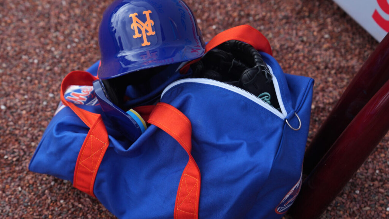 Mets Reinsert Luis Robert Jr. into Lineup Against Braves