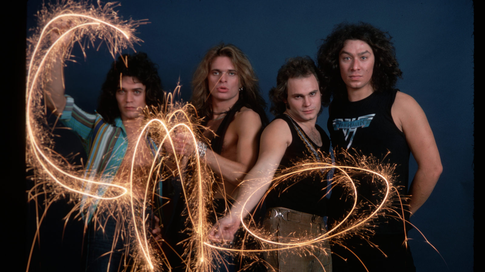 Ван янг. Van Halen – 1984. Группа Ван Хален фото с девушками. Van Halen Wallpaper.