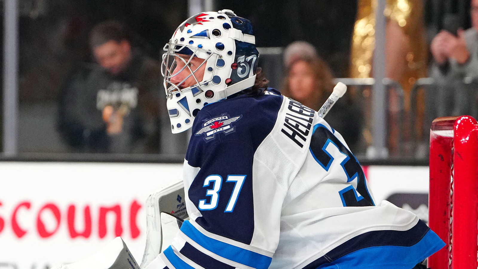 https://www.yardbarker.com/media/e/7/e7a85a6f8115ad5b794619da2f5eb110e93a8b4b/thumb_16x9/goaltender-connor-hellebuyck-jets-headed-ugly.jpg?v=1
