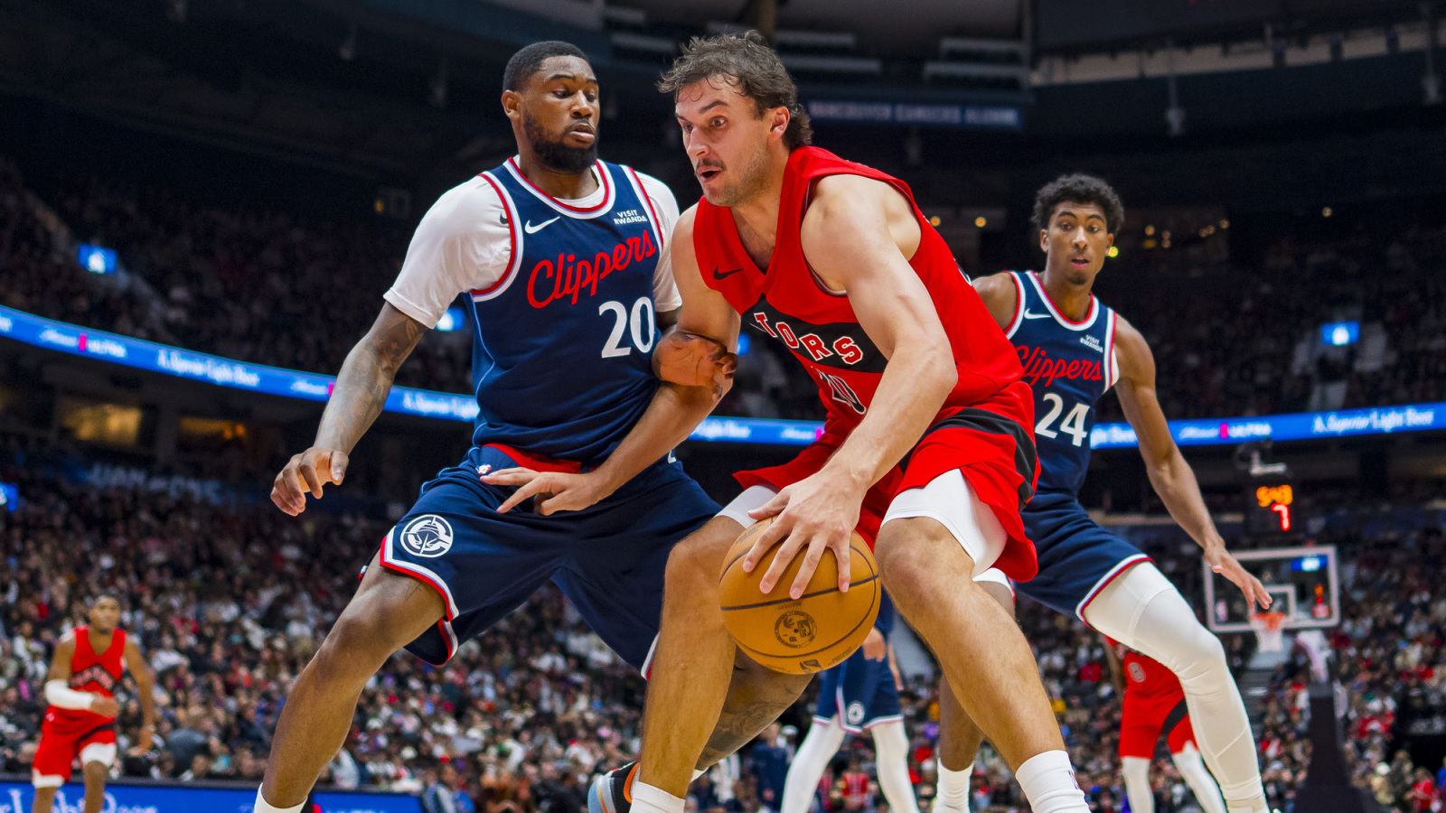 Clippers make roster move