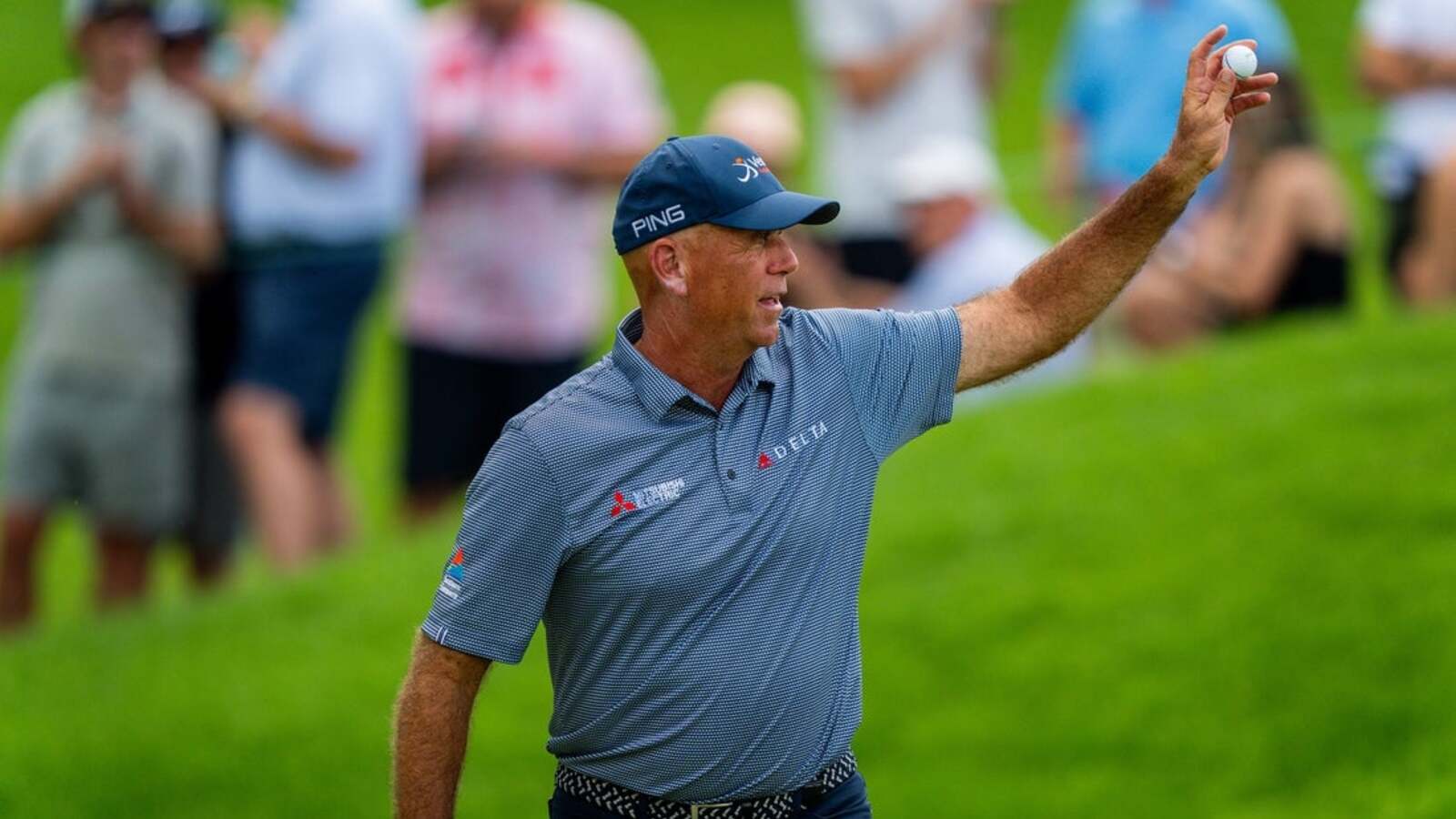 Stewart Cink Wins Boeing Classic in Playoff Against Miguel Angel Jimenez