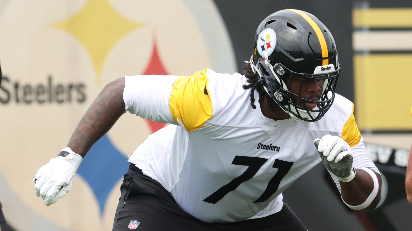 Steelers Watch Potential Nightmare Unfold As Rookie Max Iheanachor Goes Down With Injury