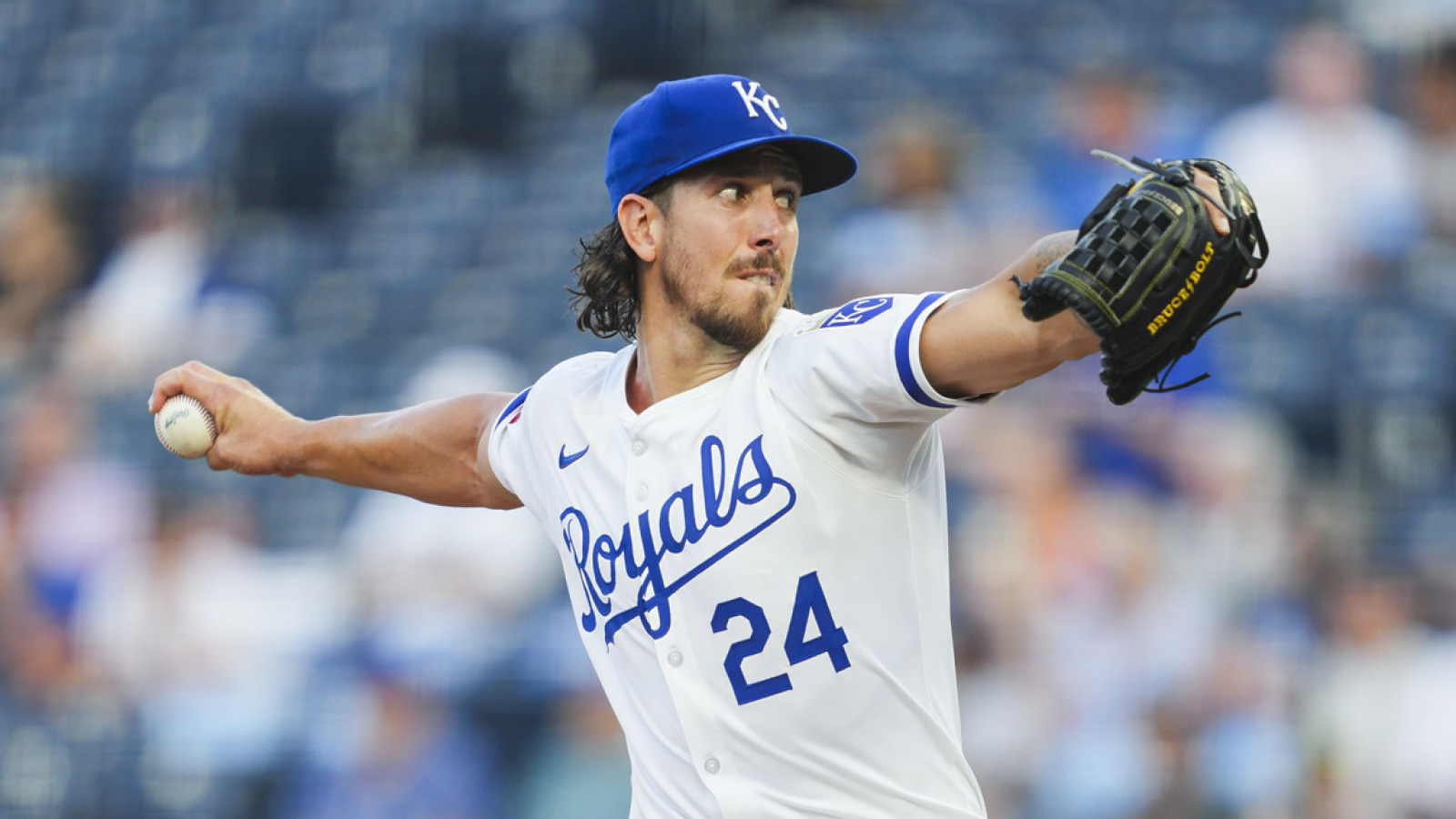 Royals getting starting pitcher back for crucial start | Yardbarker