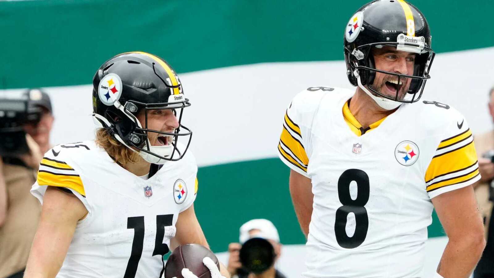 https://www.yardbarker.com/media/e/a/ea10423ea0efae4d6076f73a8e631dd703c3c275/thumb_16x9/four-nfl-passing-touchdown-game-leaders-quiz.jpg?v=1