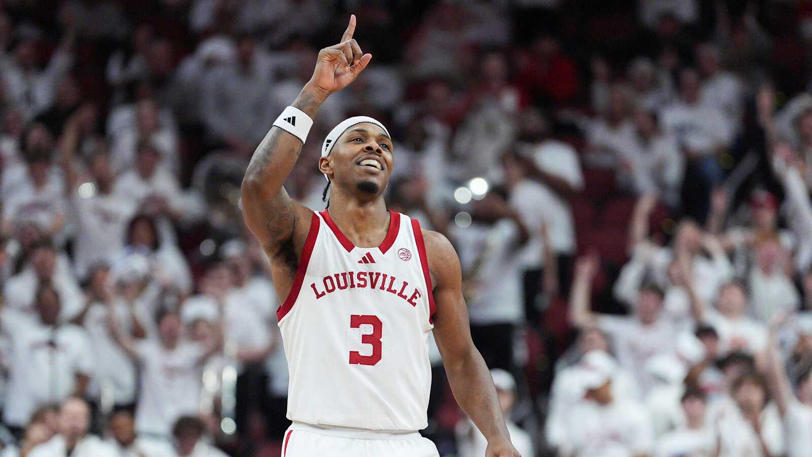 https://www.yardbarker.com/media/e/a/ea28085e9dc9de065f4fd07d476f23376d7a750d/thumb_16x9/louisville-cardinals-guard-ryan-conwell-3.jpg