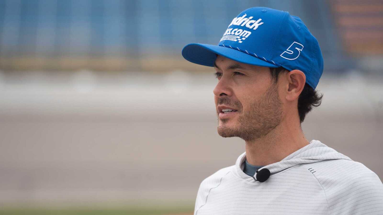 https://www.yardbarker.com/media/e/a/ea7031006209e23abc675126585f11e9a996d8cb/thumb_16x9/larson-getting-started-record-breaking-kansas-win.jpg?v=1