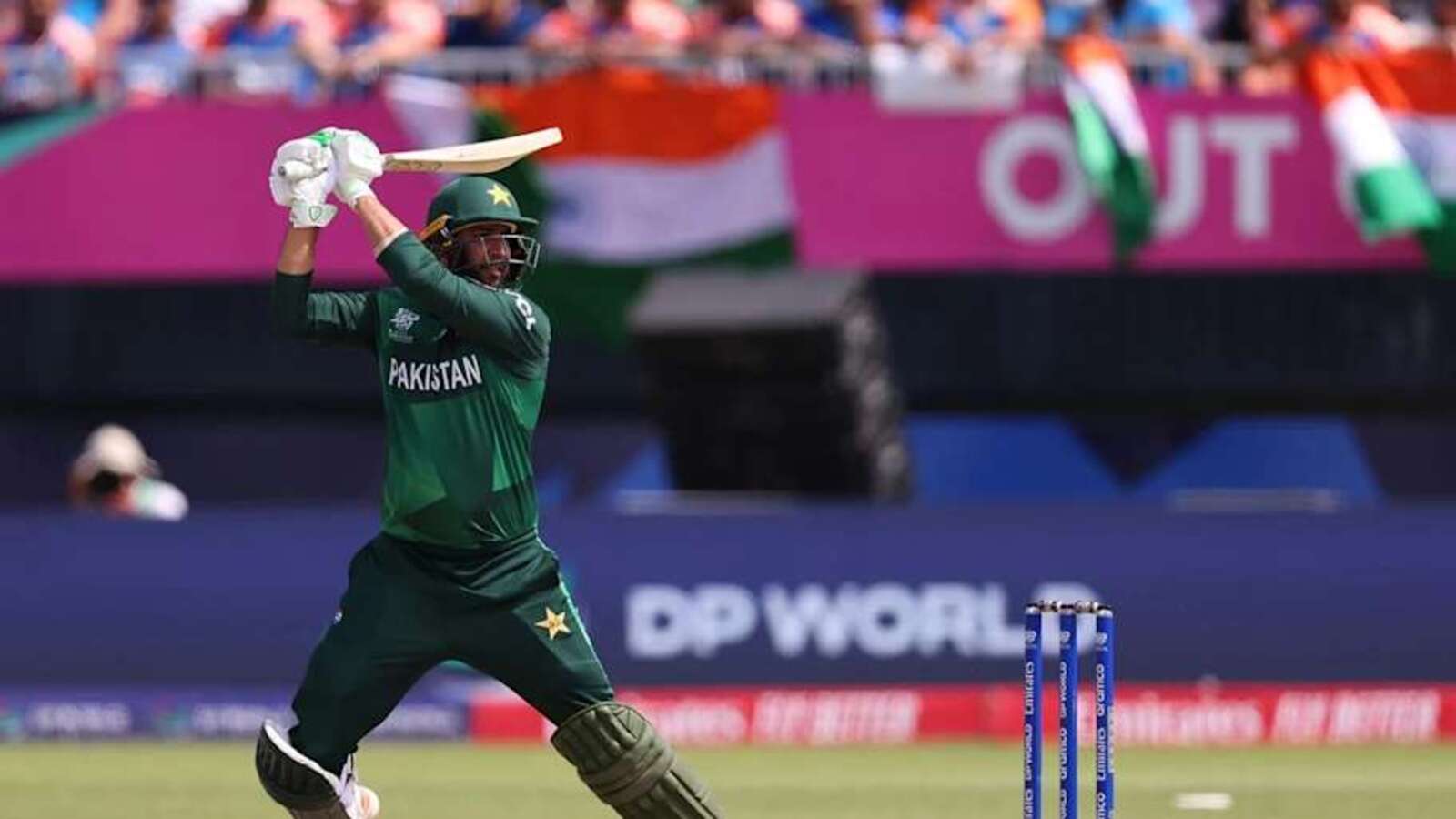 Pakistan Cricketer Imad Wasim Announces Retirement From International ...