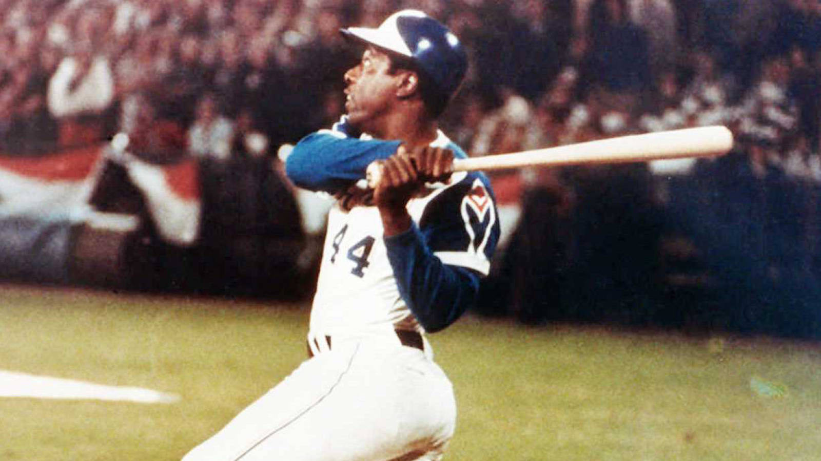 Braves legend Hank Aaron dies at 86