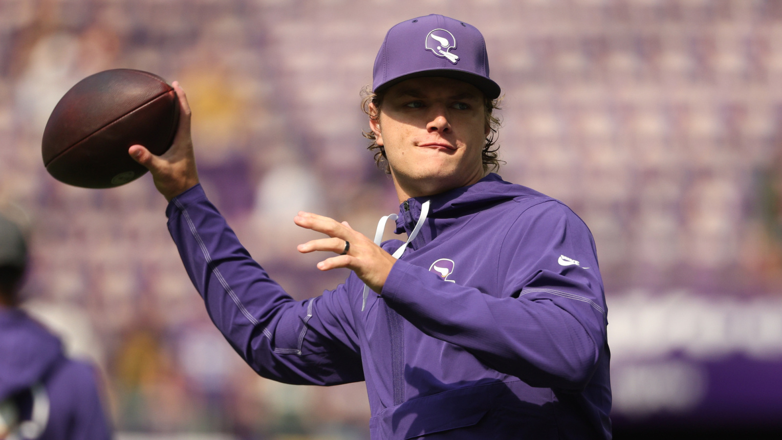 https://www.yardbarker.com/media/e/b/eb2630b682f75823b03f3684934c781b4b20b1cc/thumb_16x9/vikings-qb-competition-reportedly-never-jj.jpg?v=1