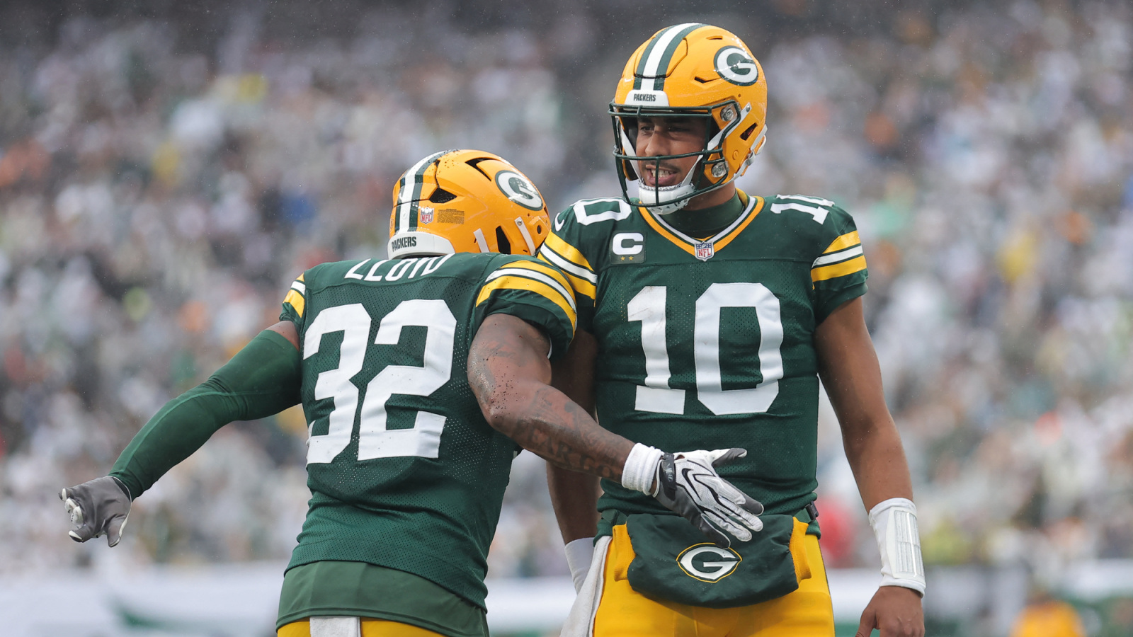 https://www.yardbarker.com/media/e/b/eb2a3bfc15c14e703e1b900d980e5ffd6cb3bf5d/thumb_16x9/4k-yard-30-td-nfl-seasons-quiz.jpg?v=1