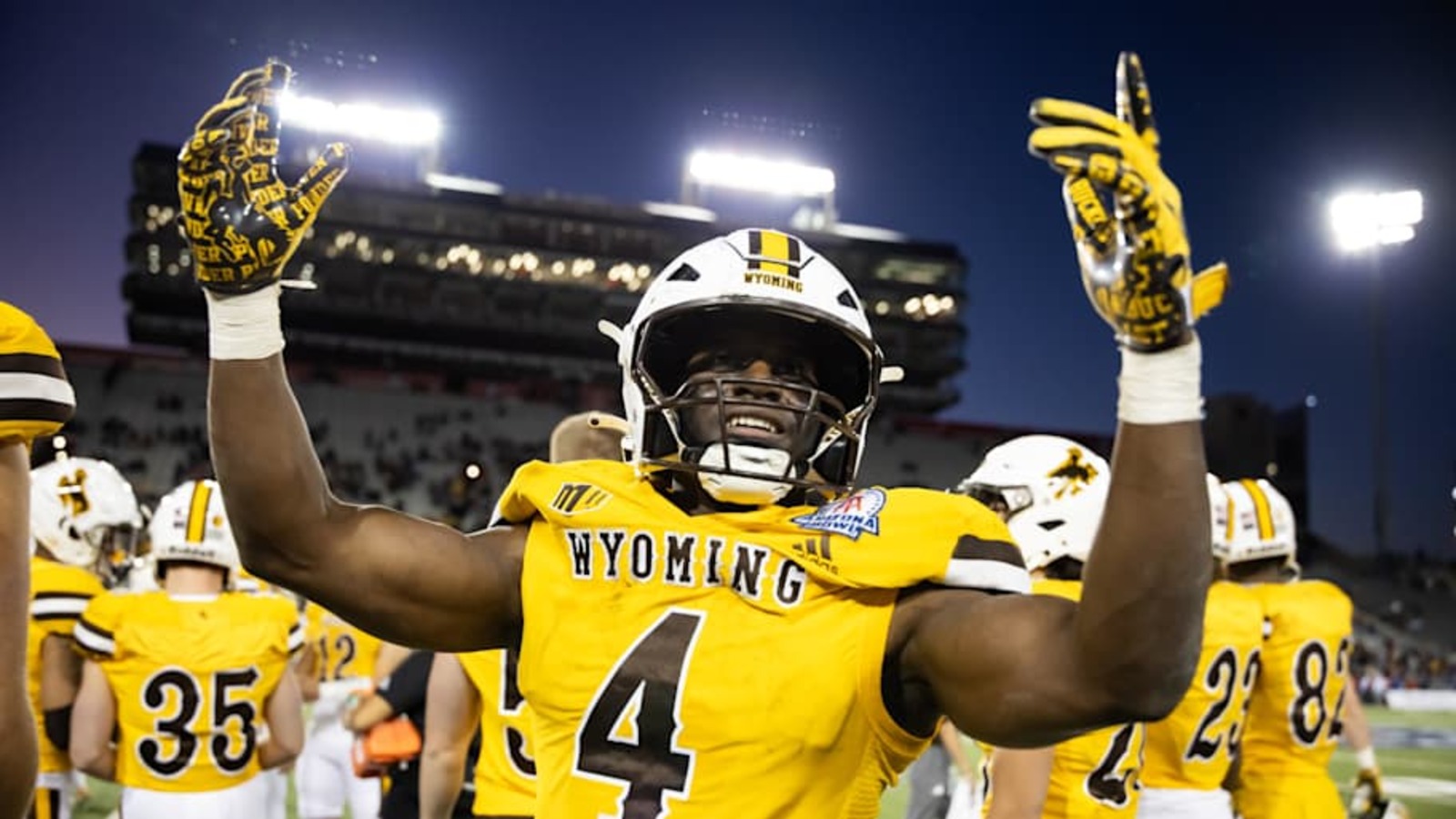 TRANSFER PORTAL: Wyoming RB Harrison Waylee Intends To Transfer ...