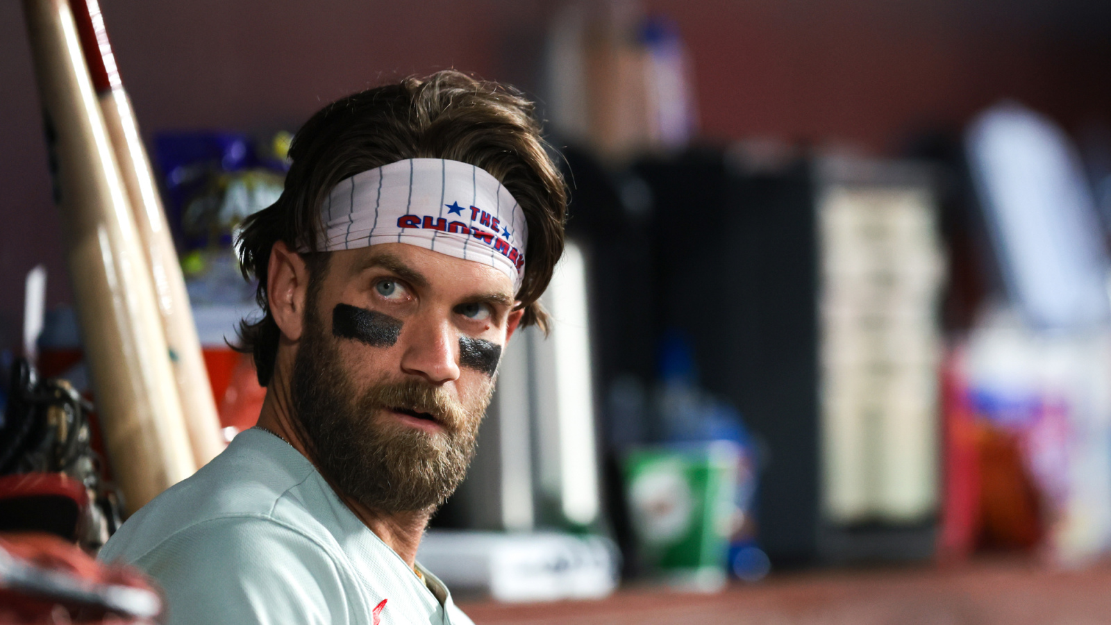 https://www.yardbarker.com/media/e/b/ebaa9b0db1616eee1f98f3e3503e6f71172a2ce9/thumb_16x9/4-2026-miami-florida-usa-philadelphia-phillies.jpg?v=1