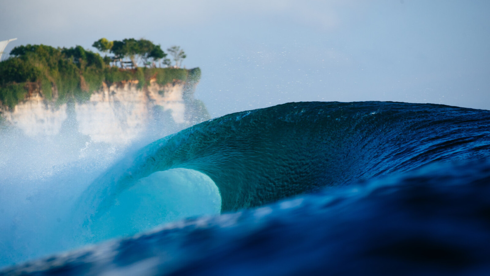 Spring Surf Escapes: Where to Score Dreamy Waves Right Now | Yardbarker