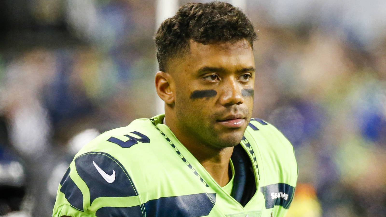 Russell Wilson's consecutive begins streak at risk over finger harm?