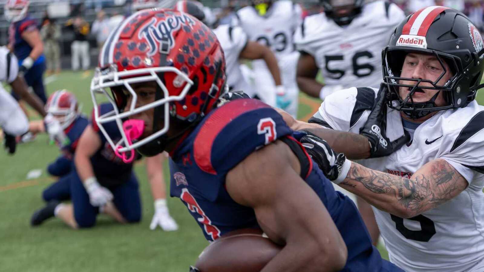 https://www.yardbarker.com/media/e/c/ec6a2d0d6197a32616a5493d7b65662d9bbf8822/thumb_16x9/1-rb-recruit-kemon-spell-got-1m-join-georgia-he.jpg?v=1