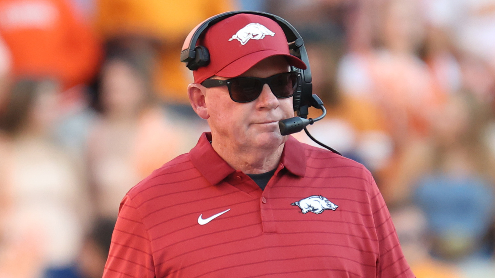 https://www.yardbarker.com/media/e/c/ecaec8214efb00ad09c3669daa614d7769c503c0/thumb_16x9/bobby-petrino-says-he-hurt-everyone-arkansas-2012.jpg?v=1