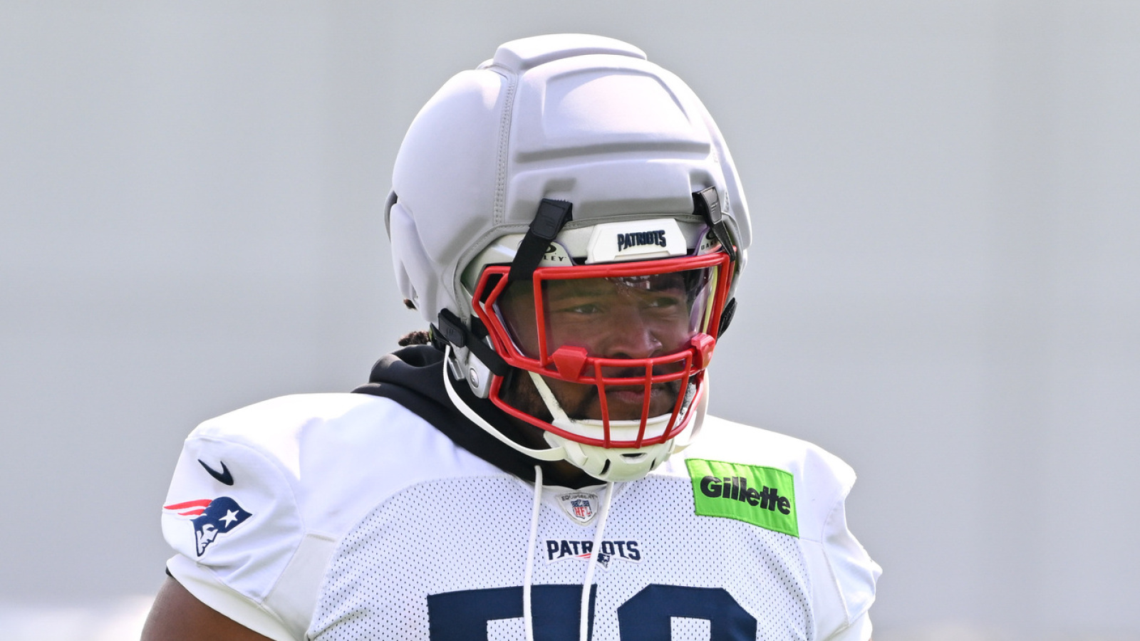 Patriots Trade Offensive Lineman Caedan Wallace to Dolphins