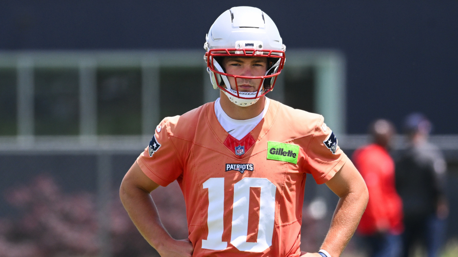 https://www.yardbarker.com/media/e/c/ecc663ba08eac86d01f79299cbd464391f2dad32/thumb_16x9/youngest-4k-yard-nfl-passers-quiz.jpg?v=2