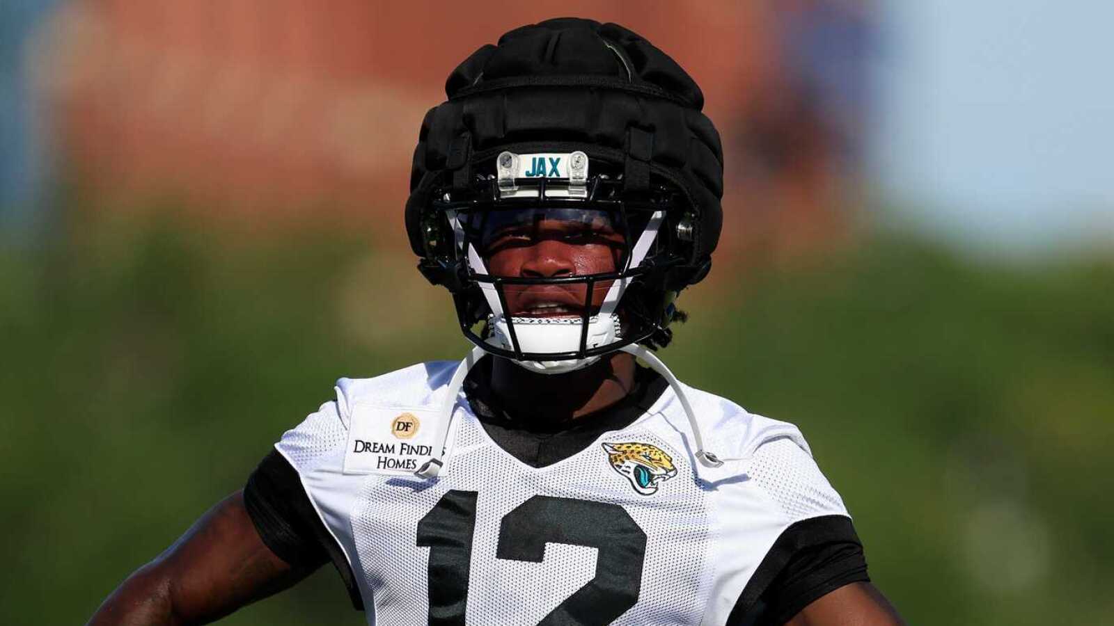 https://www.yardbarker.com/media/e/c/ecfaa9b6c771d4bb1a03df06a89fb07b48be4f2c/thumb_16x9/jacksonville-jaguars-wide-receiver-travis-hunter.jpg?v=1