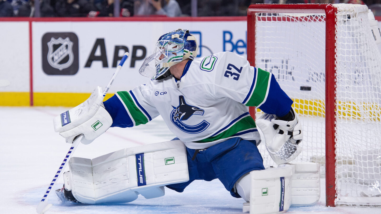 No where to go but up for Canucks' Kevin Lankinen in 2026-27