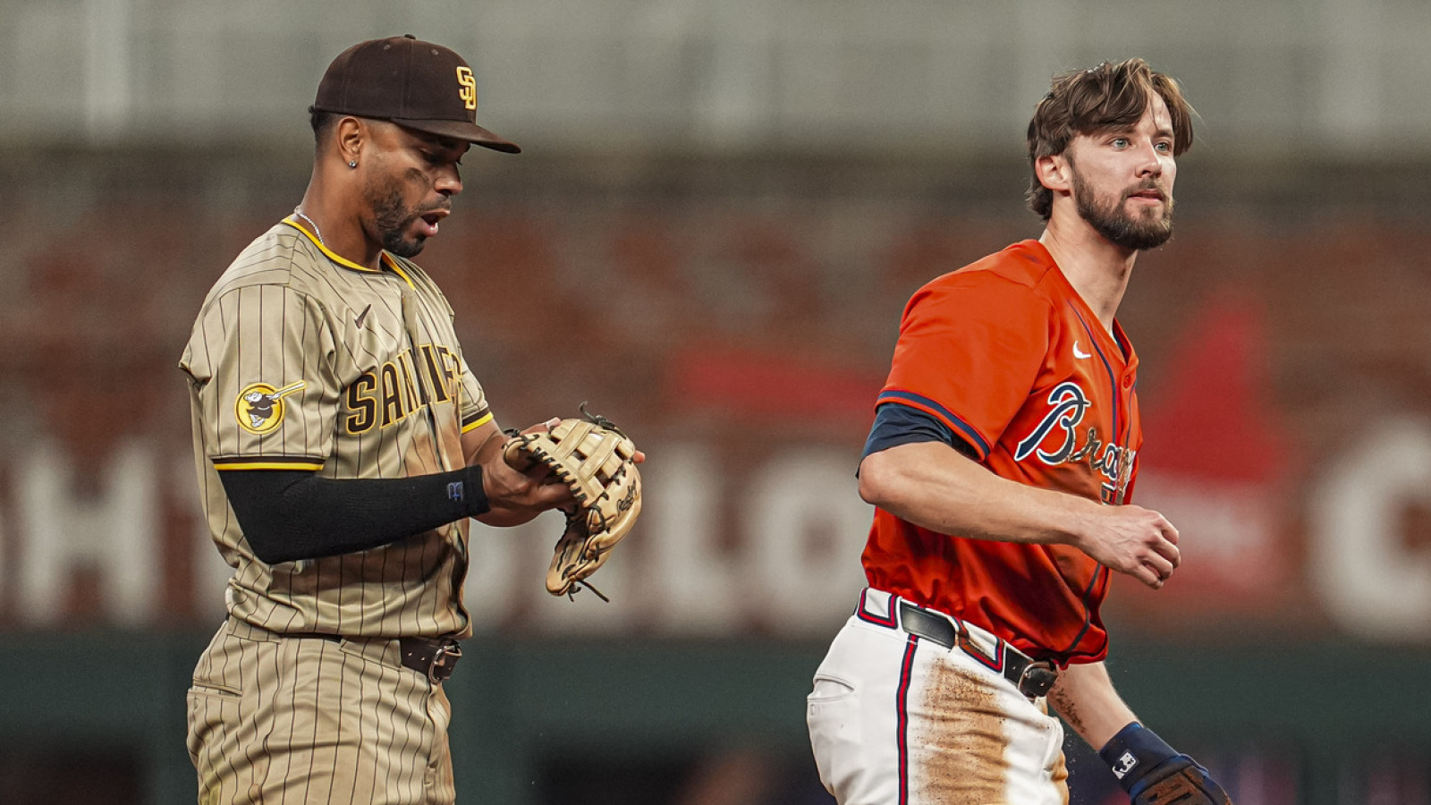 https://www.yardbarker.com/media/e/d/ede05773f3df236d8561d3cba8a143e5ec5ca5f0/thumb_16x9/watch-brutal-base-running-mistake-costs-braves.jpg?v=1