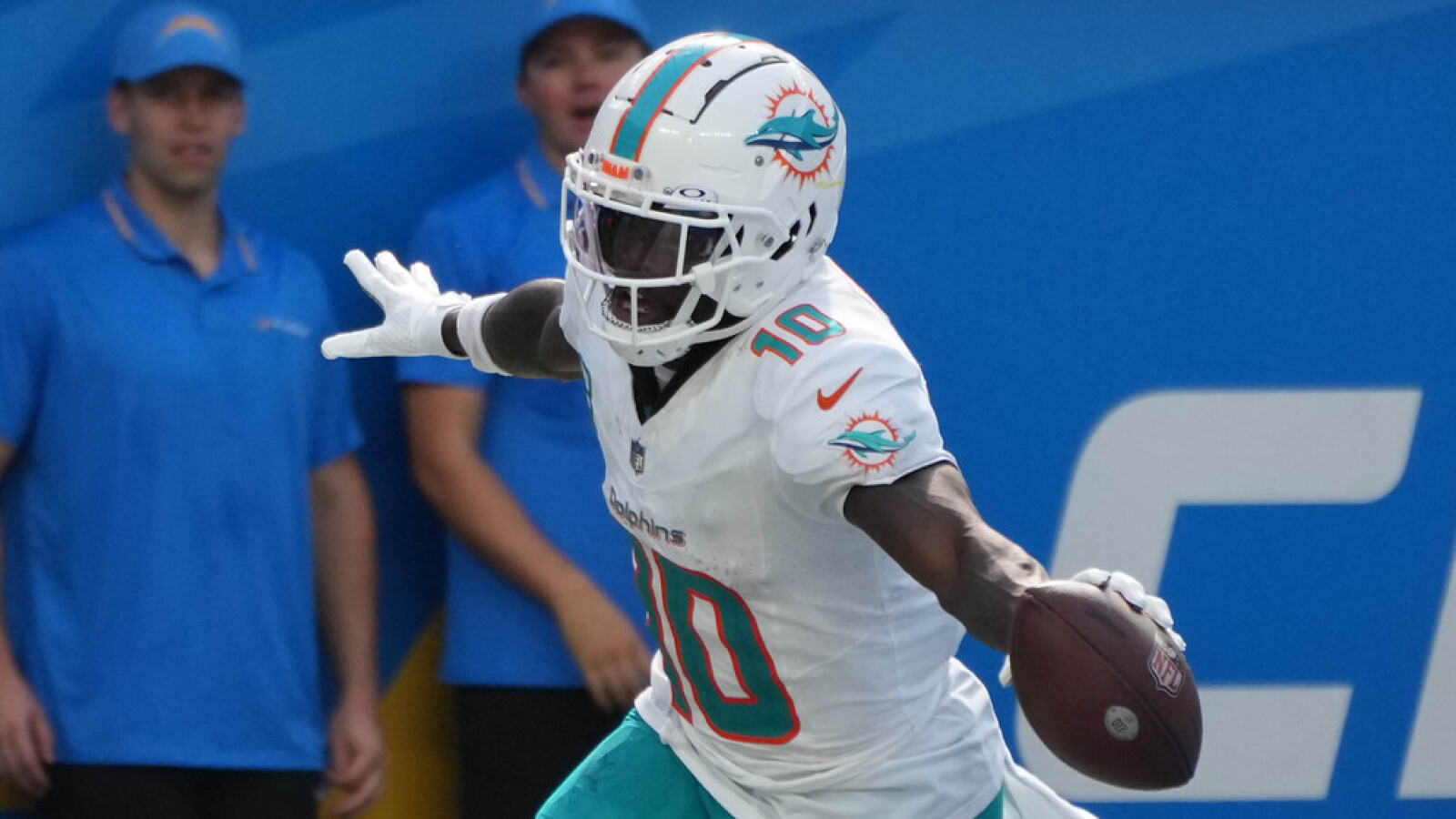 https://www.yardbarker.com/media/e/d/edecabaca9fa9299ad8c5b62b338ad7fab71127a/thumb_16x9/receiving-yards-one-nfl-game-quiz.jpg?v=1