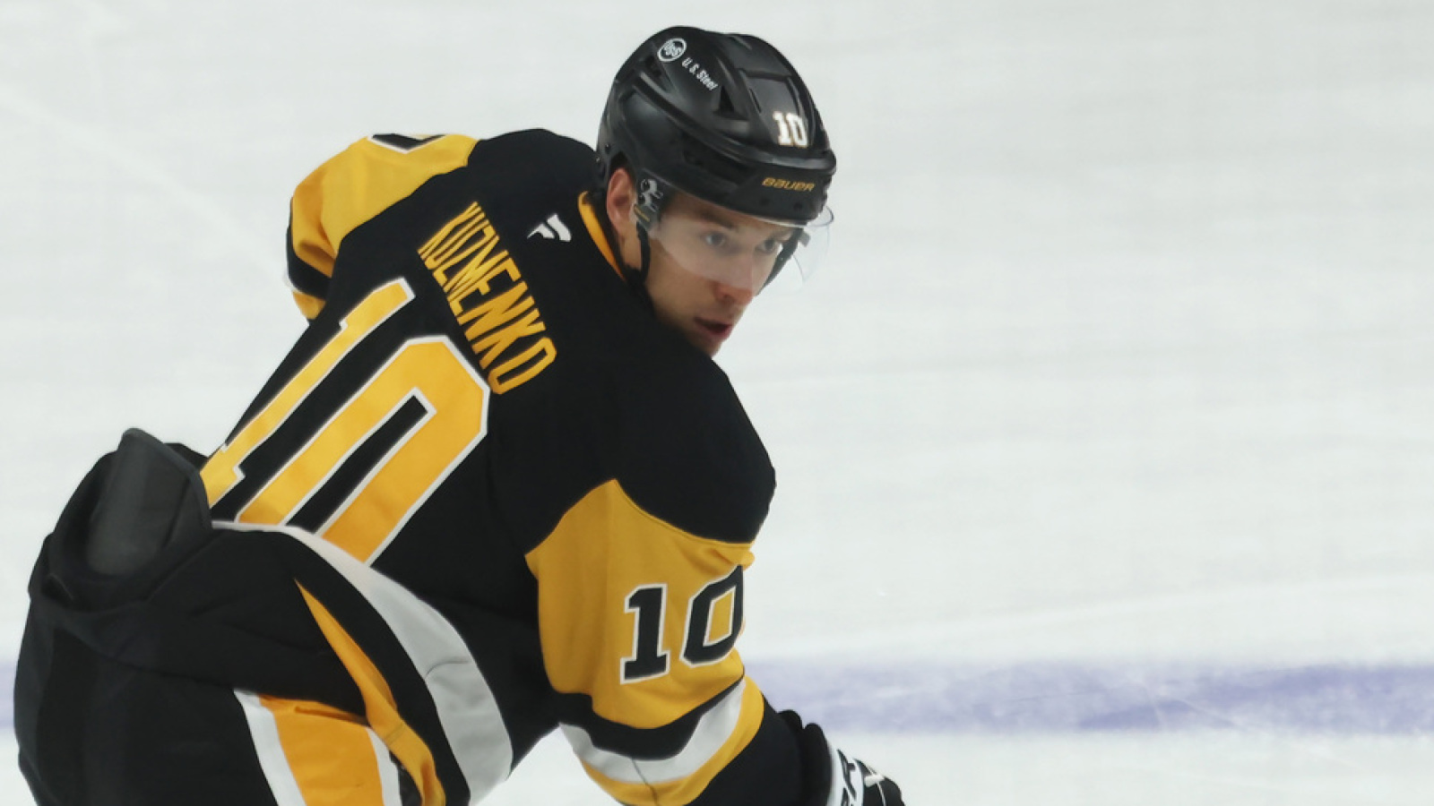 Penguins offer support to Andrei Kuzmenko after tragic loss of his father