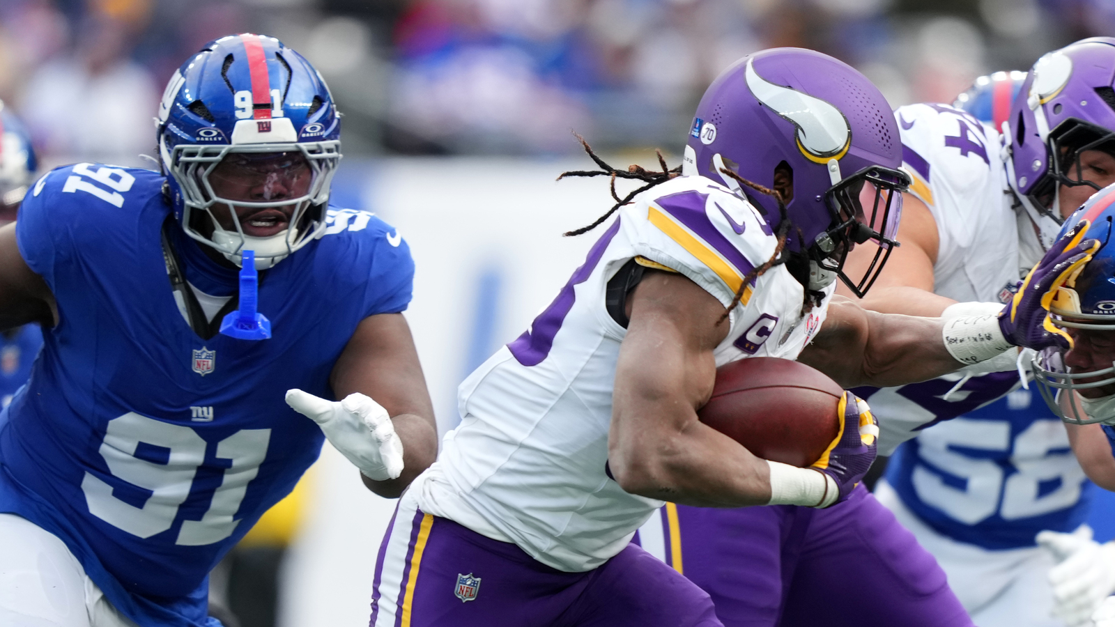 Minnesota Vikings work things out with veteran RB Aaron Jones