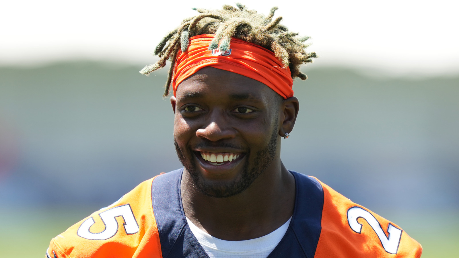 Melvin Gordon calls out reporter for hilarious asumption - Vimarsana News