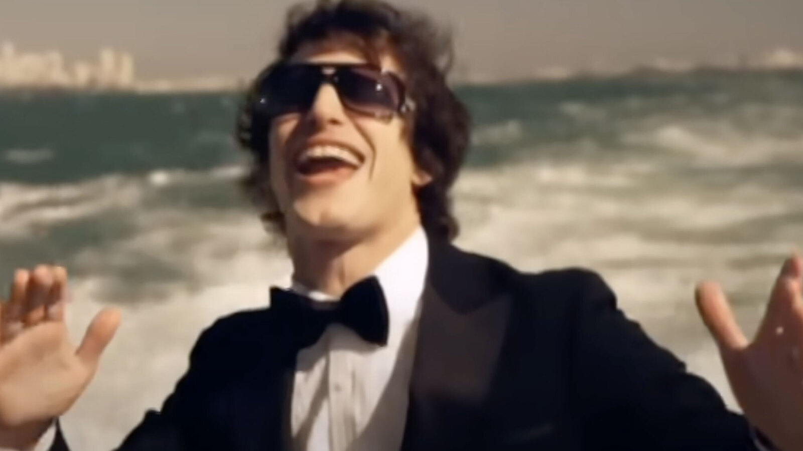 https://www.yardbarker.com/media/e/e/eef57417a74d52f8de69670a0a6b517875fd91e0/thumb_16x9/18-hilarious-songs-music-history.jpg
