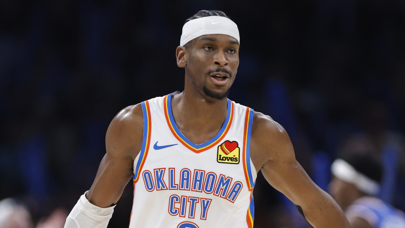 https://www.yardbarker.com/media/e/f/ef35b718804181cecf083d46eceea35f4c37924f/thumb_16x9/thunder-beat-jazz-behind-shai-gilgeous-alexanders.jpg?v=1