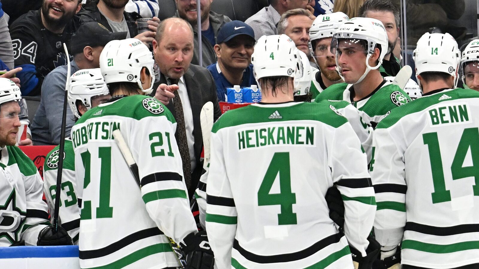 Bruins hire Steve Spott as assistant coach | Yardbarker